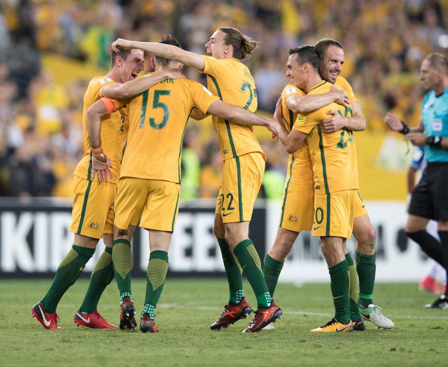 官方：除了被停赛一场之外，阿莱格里还被罚款1万欧元（官方通报：阿莱格里被禁赛一场并罚款1万欧元）