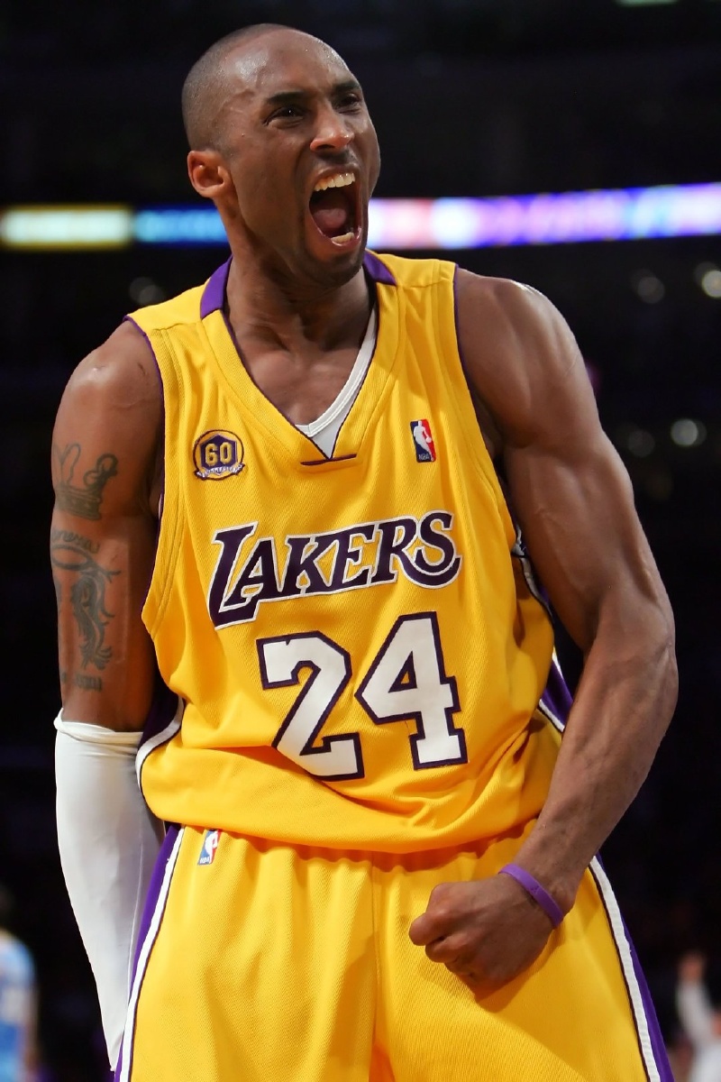 篮球鞋气垫与缓震差异解读（篮球鞋气垫与缓震：区别解析）