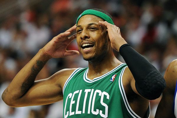 记者：若圣地亚哥不离队，米兰冬窗不能引进新前锋（记者：圣地亚哥若留队，米兰冬窗无法签下新前锋）