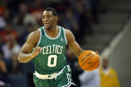 火三崩！浓眉13分＆独行侠单节净胜17分，建立17分领先（三节崩盘！浓眉13分难救主，独行侠单节轰+17建立17分优势）