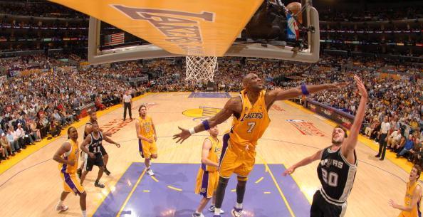 皇家马德里在最高法院判决后的声明：88百万欧元的正义回归！（皇马就最高法院裁定发声明：8800万欧元终获公道）